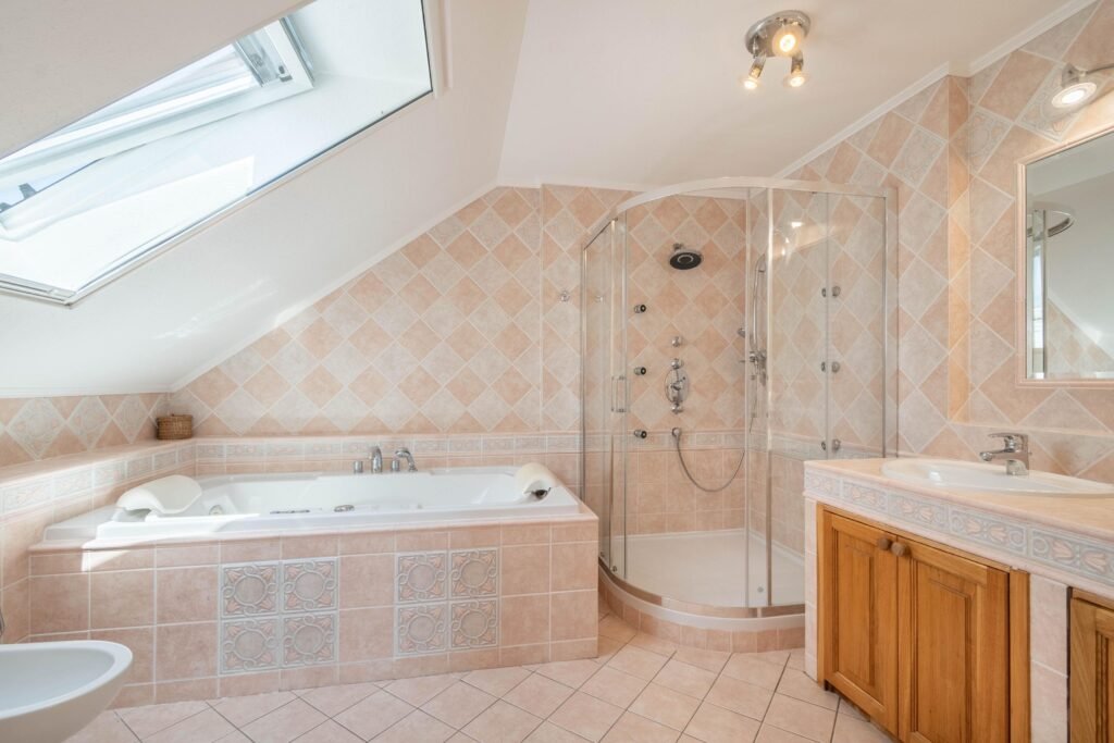 Drevniky resort slapy s vyhrivanym vnitrnim bazenem — foto 6