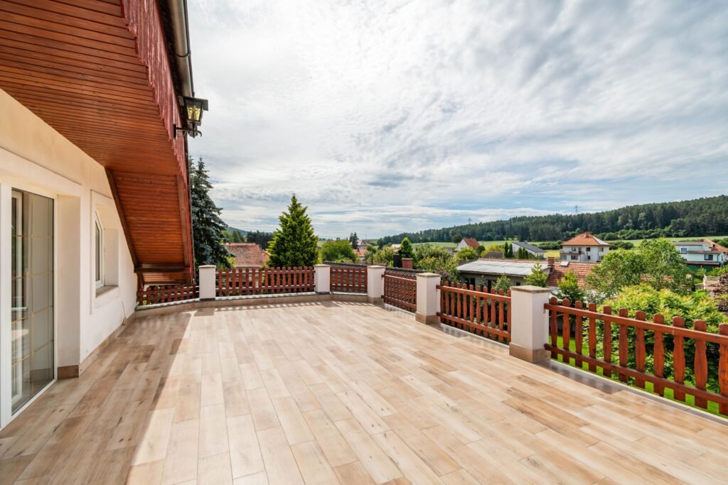 Drevniky resort slapy s vyhrivanym vnitrnim bazenem — foto 7