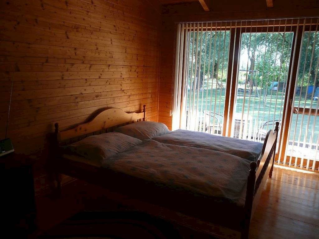 chata u rybnika — foto 3