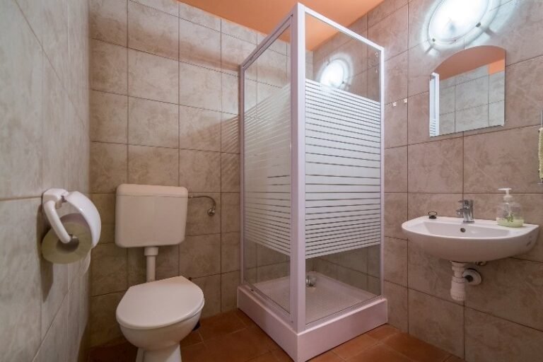 ubytovanie polacek sturovo