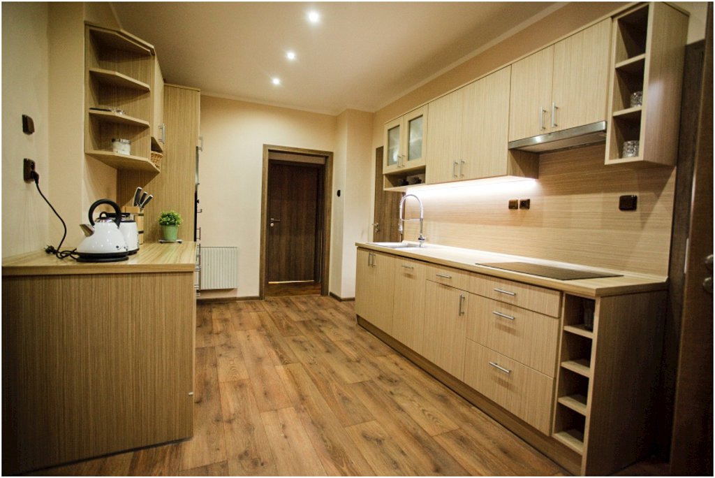 chata za vodou — foto 3