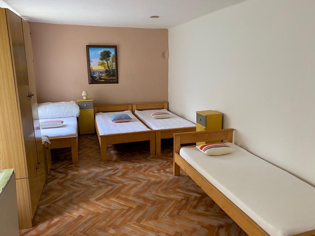 Chalupa latkovce a chalupa s lesikom — foto 6
