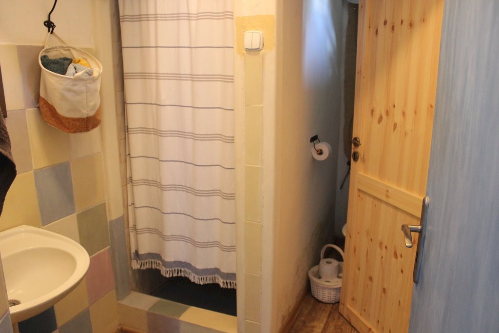 chalupa latkovce a chalupa s lesikom — foto 3