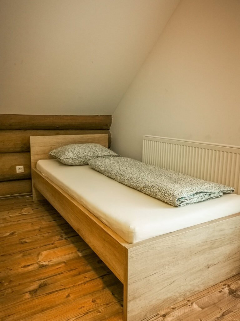 Koliba pod skalami sulov — foto 7