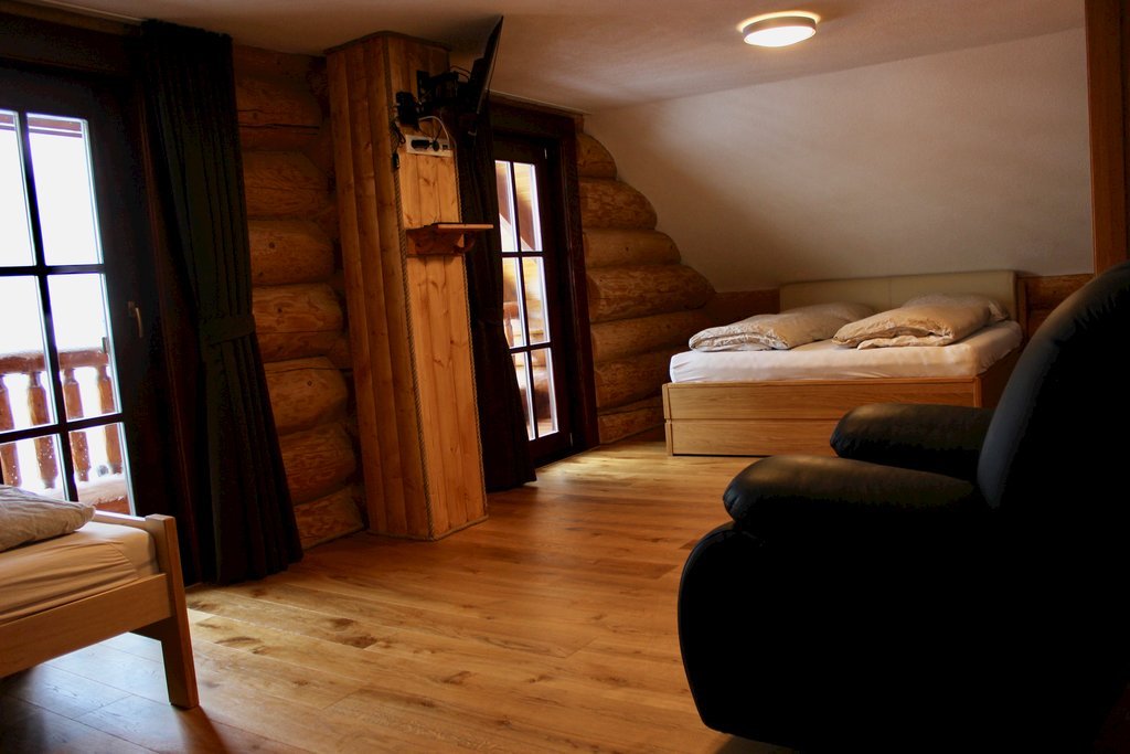 zrub pod polanou — foto 7