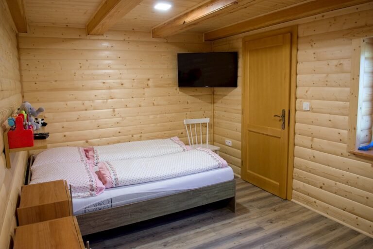 chalupa pod lyscom jasenska dolina