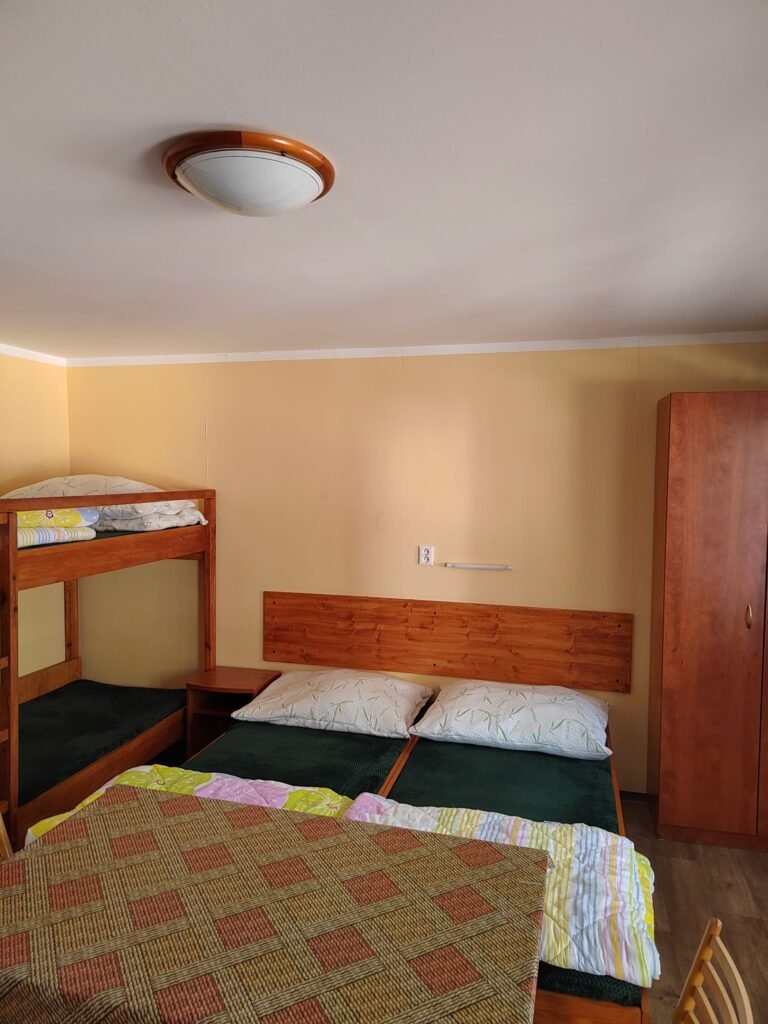 tendr chaty machovo jezero