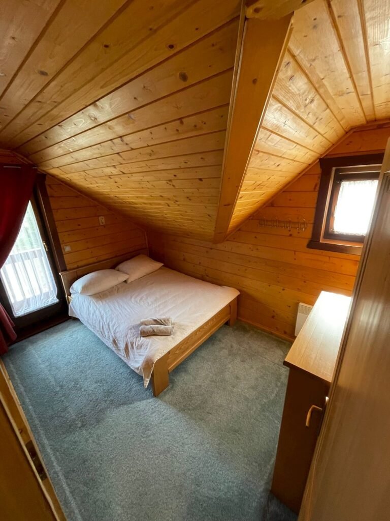 chata s domcekom na strome — foto 2