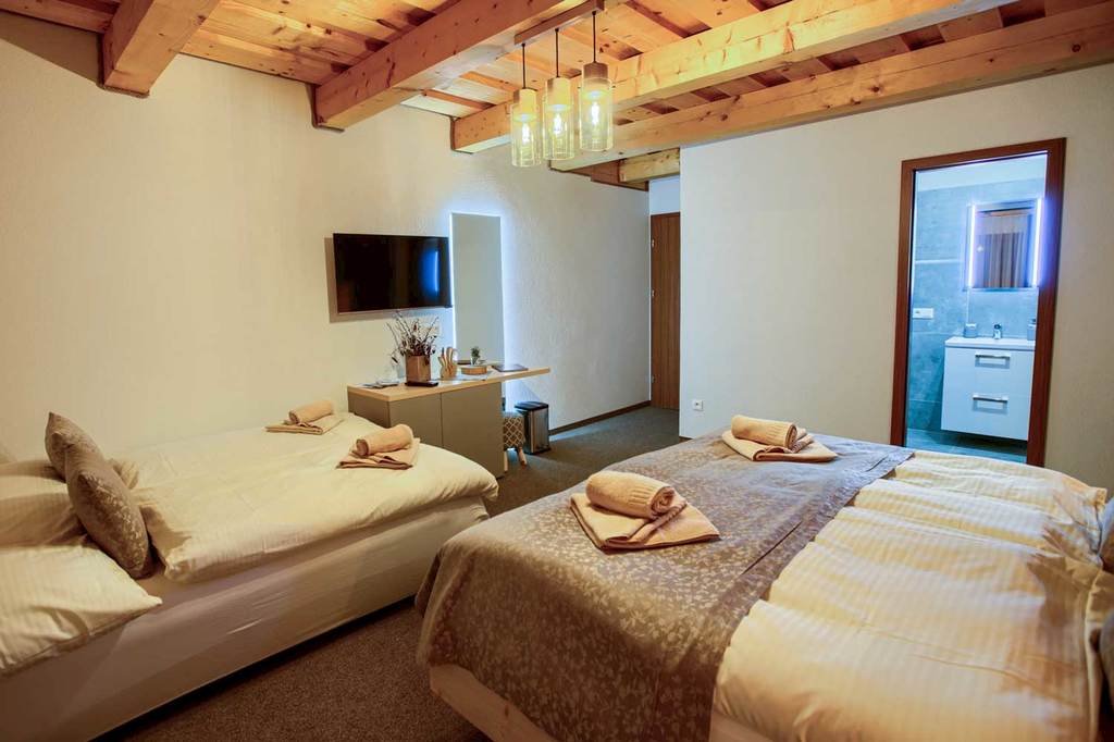 chalupa pod smrecinou — foto 3