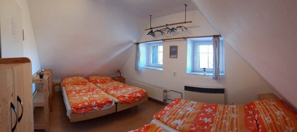 chalupa pod lipou — foto 2