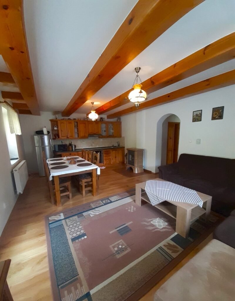 novopostavena chata kubo — foto 2