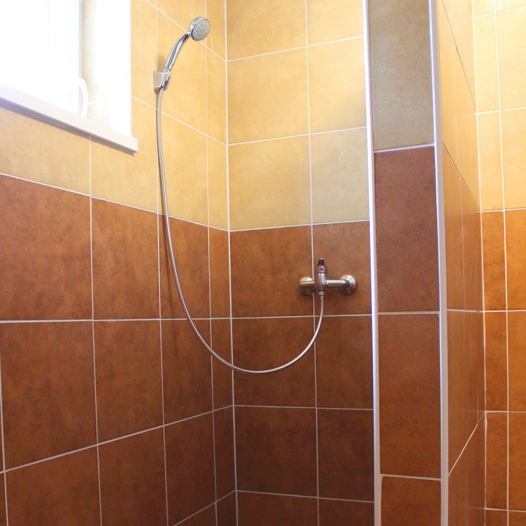 Chaty pri tomasikovskom jazere — foto 5