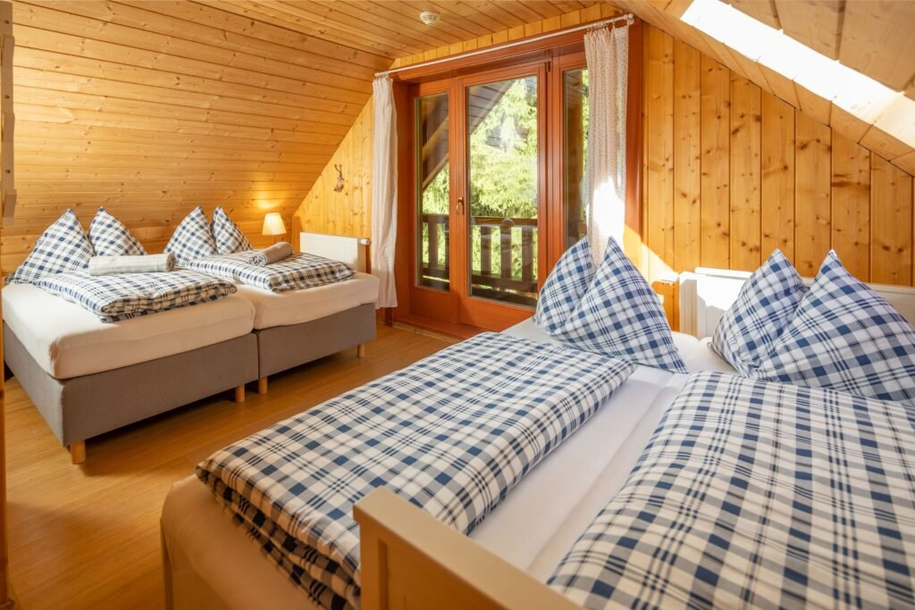 chata marina matej kubinska hola