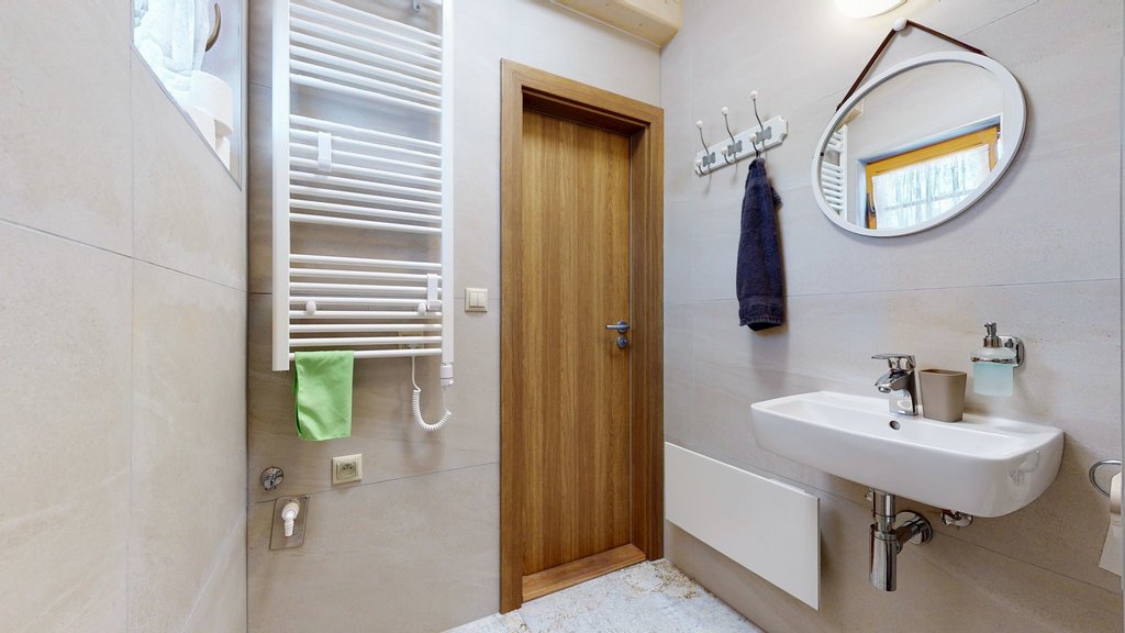 chata pri jazere lestiny — foto 5