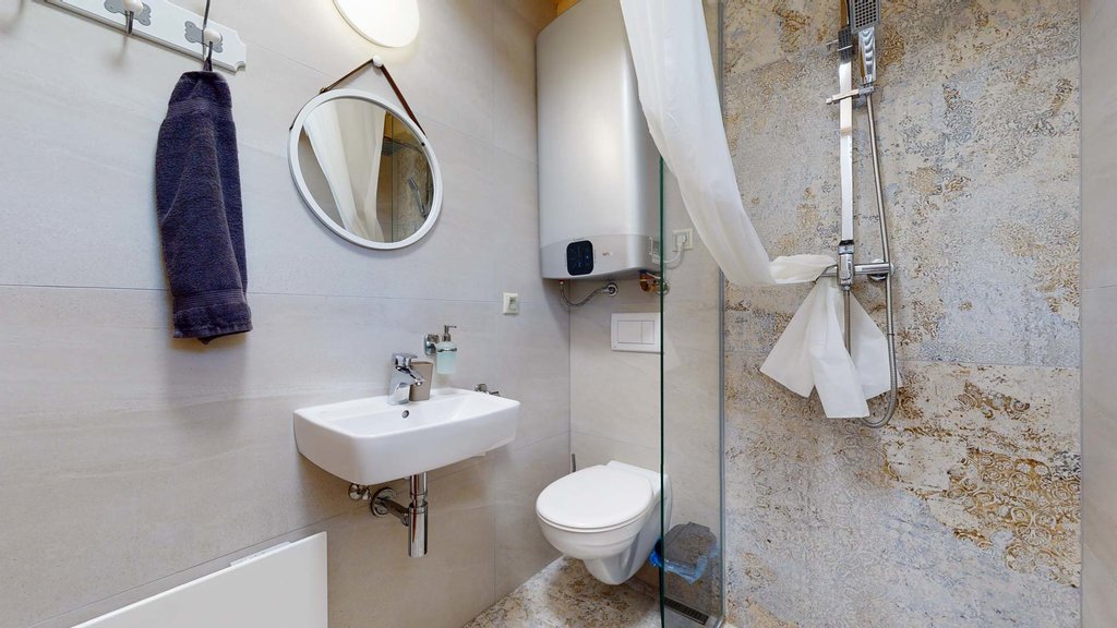 chata pri jazere lestiny — foto 6