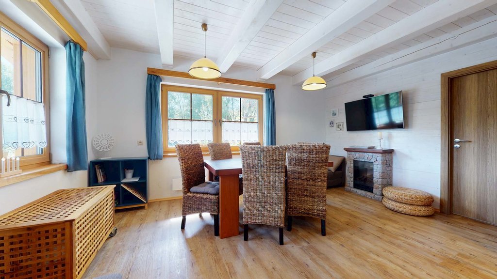 chata pri jazere lestiny — foto 3