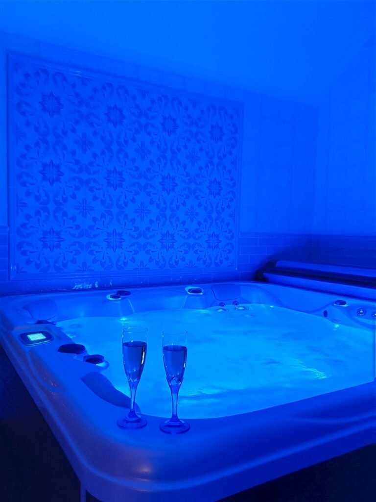 modre domceky kopanice — foto 2