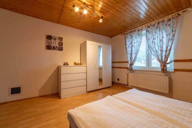 chata evicka stiavnicke bane